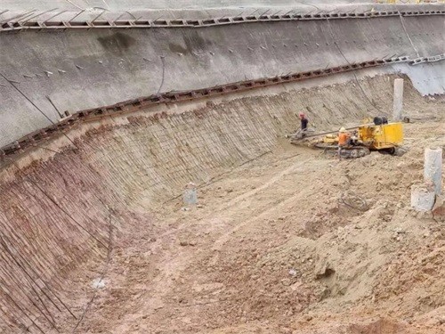 解放基坑边坡加固